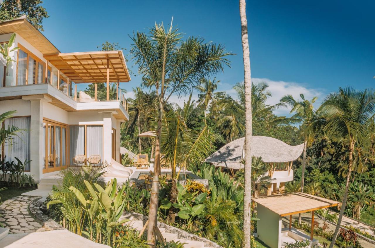 Neano Escape Hotel Manggis Екстериор снимка The resort's villas